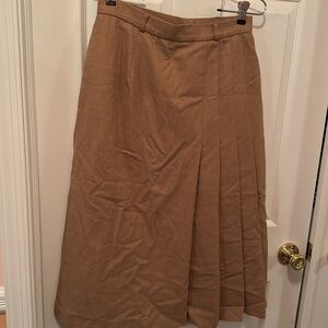 Vintage wool blend lined skirt.